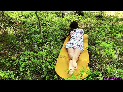 ❤️ Непознат от Tinder мастурбира путката ми и се чука страстно в гората ️ Секс в bg.28films.ru ☑